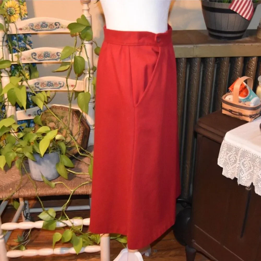 Vintage 1970s Russ Toggs Wool Skirt RTII Red Size Small 26'' Waist